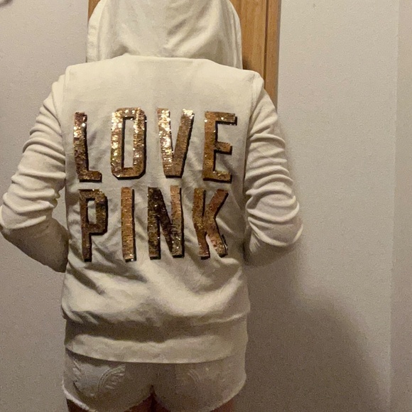 Meet your Posher, Sam - Picture 10 of 12